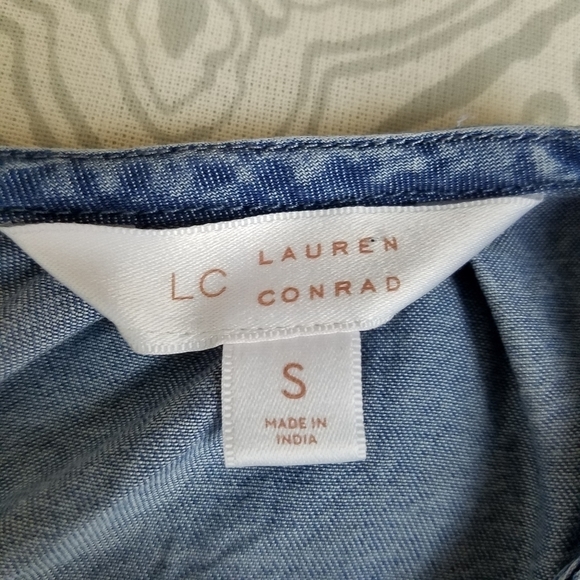 Lauren Conrad Chambray Blue Denim Blouse - Picture 11 of 13